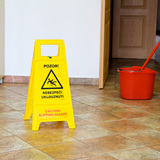 DHS VT15 Výstražná tabuľa - Pozor! Nebezpečenstvo pošmyknutia!