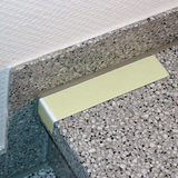 17.US7490 Profil na hranu schodov - 4x18 cm